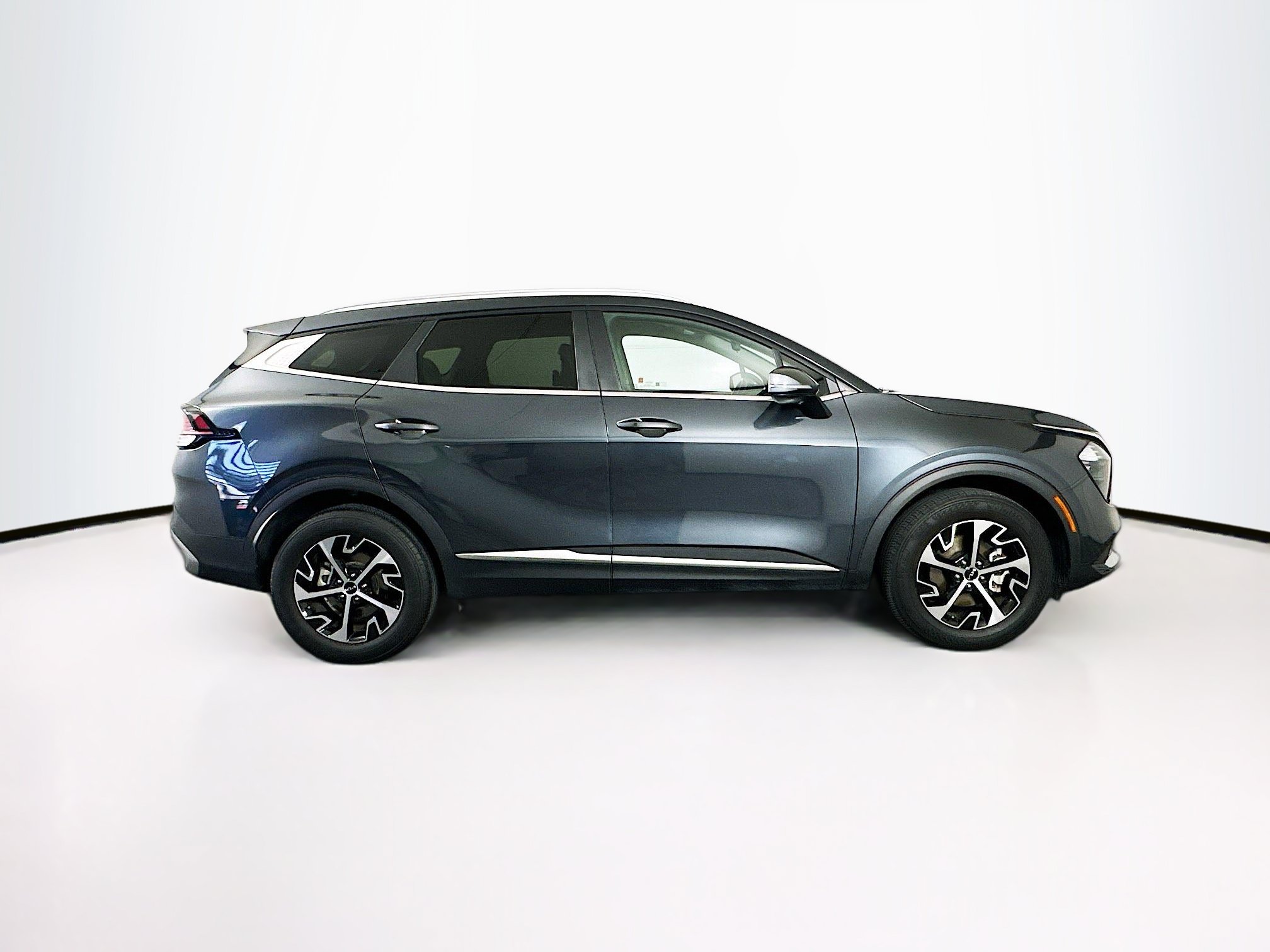 Used 2023 Kia Sportage EX AWD/4WD image 10