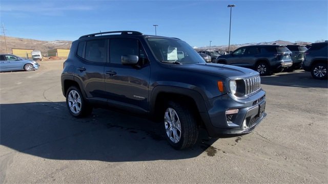 Used 2019 Jeep Renegade Latitude w/ UConnect 8.4 Nav Group image 2