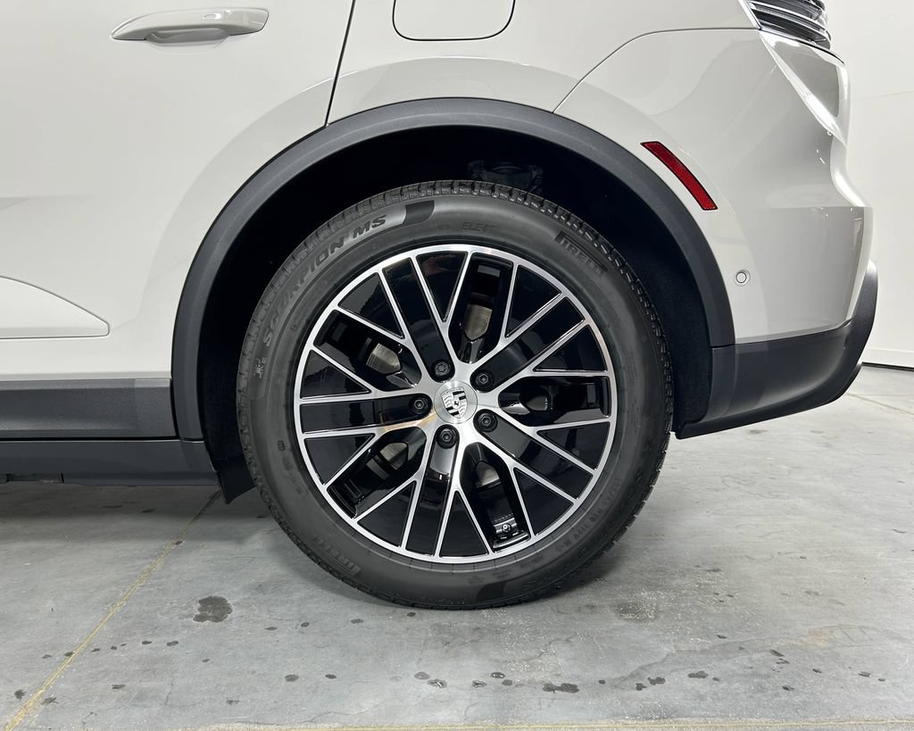 New 2026 Porsche Macan 4 Electric AWD/4WD image 11