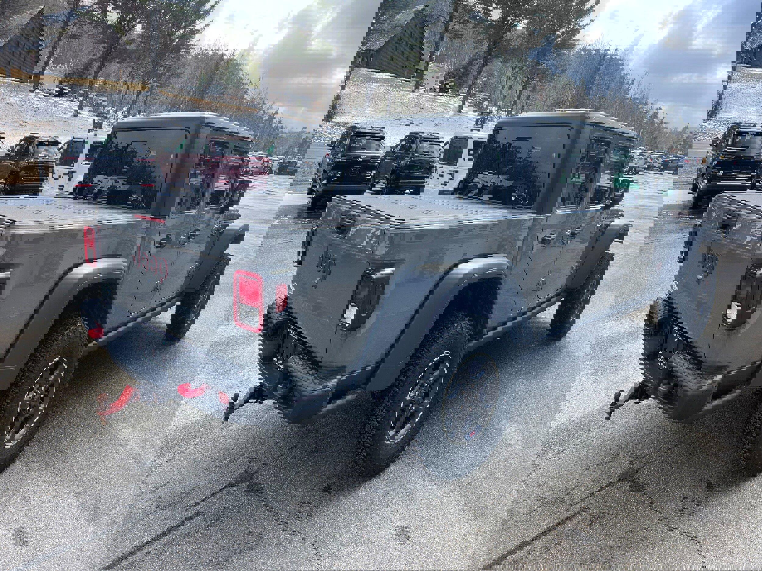 Used 2023 Jeep Gladiator Rubicon w/ Cold Weather Group image 5