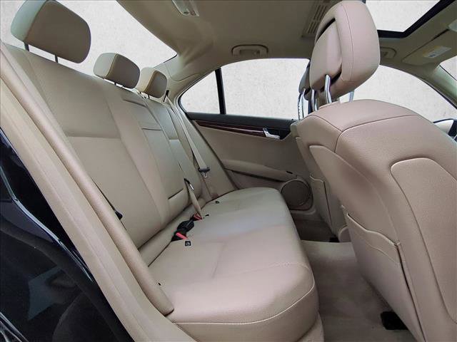 Used 2011 Mercedes-Benz C 300 Sport image 19