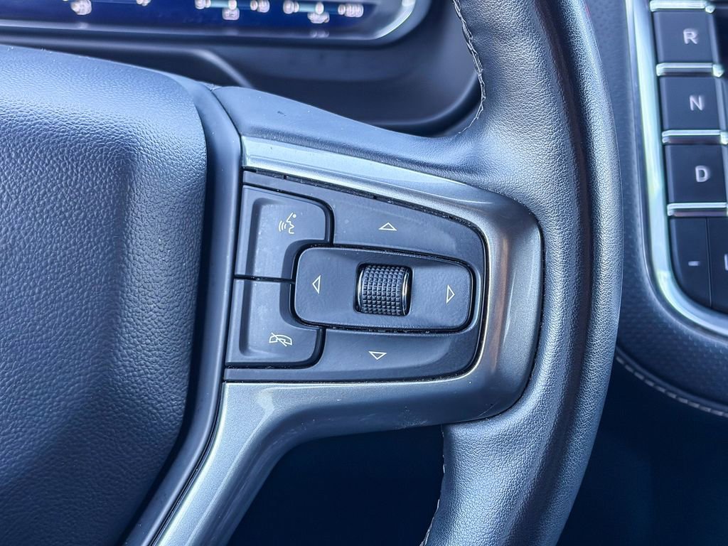 Used 2023 Chevrolet Suburban Premier image 20