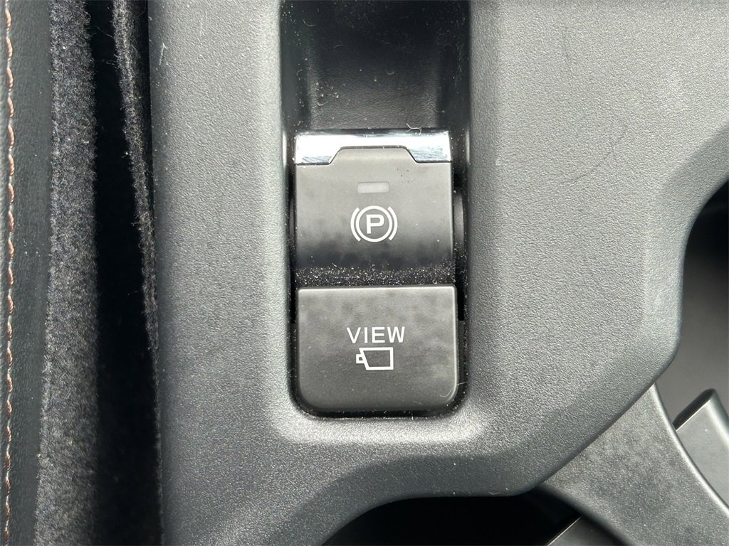 Used 2025 Subaru Forester Touring image 32