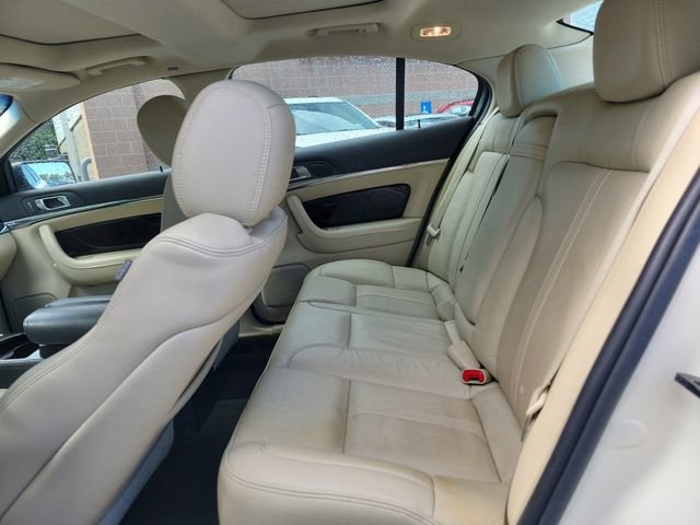 Used 2013 Lincoln MKS AWD image 10