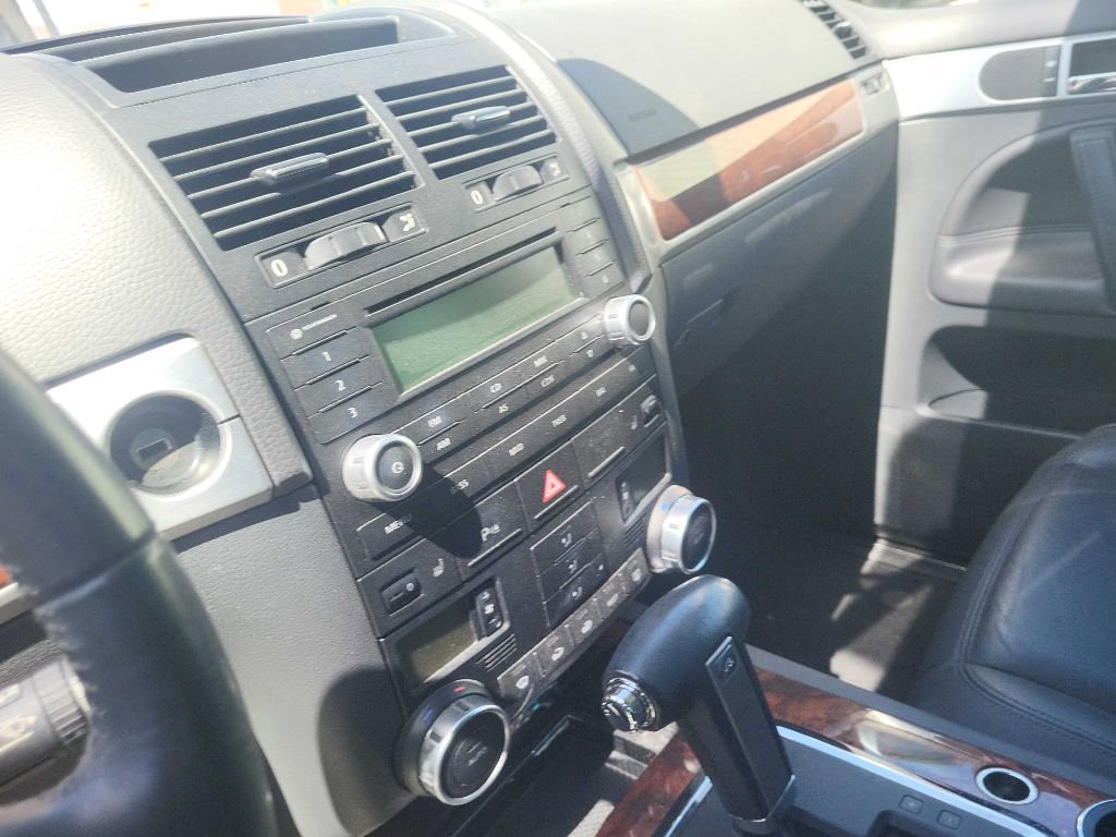 Used 2007 Volkswagen Touareg V6 AWD/4WD image 9