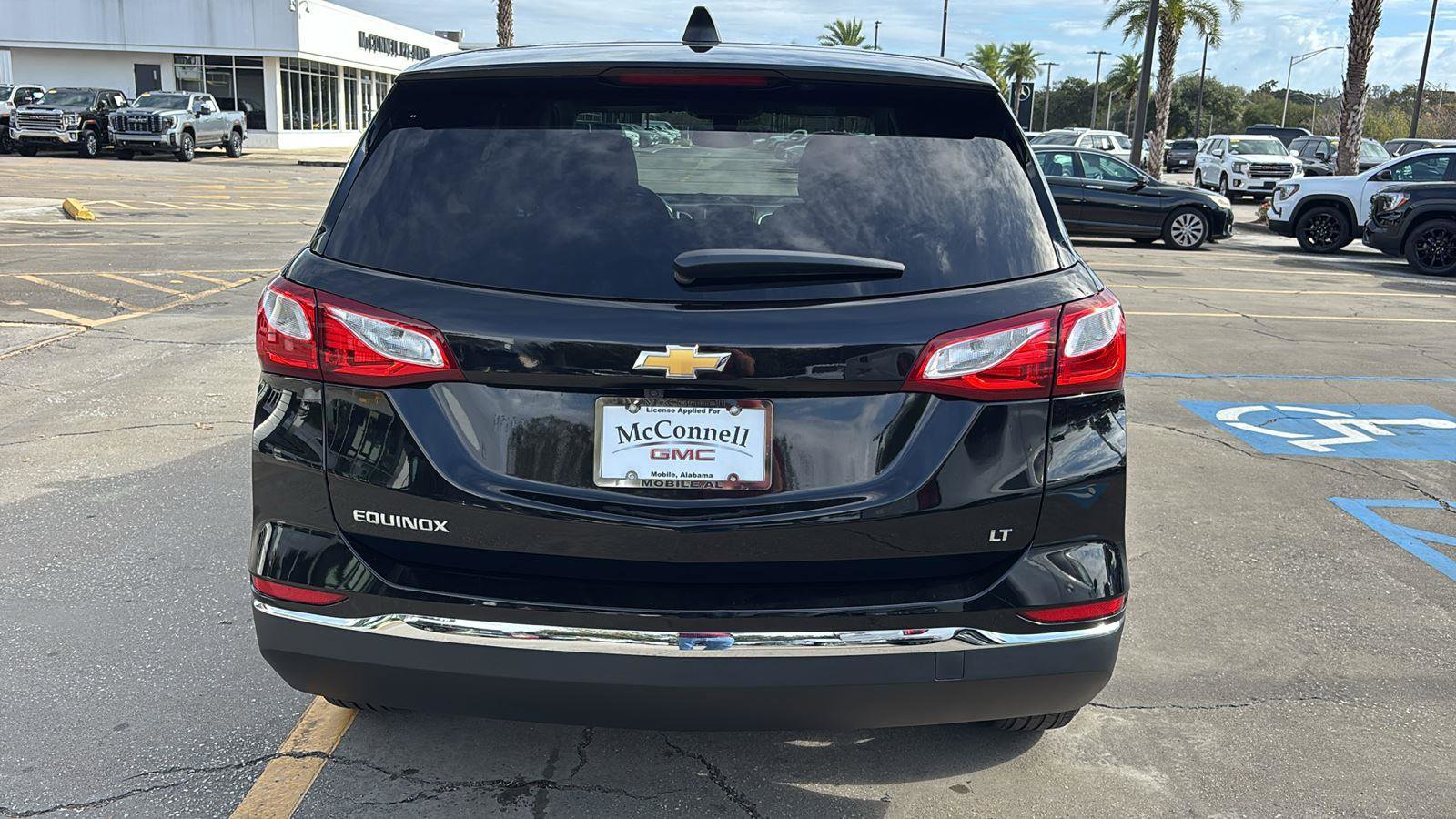 Used 2020 Chevrolet Equinox LT image 3