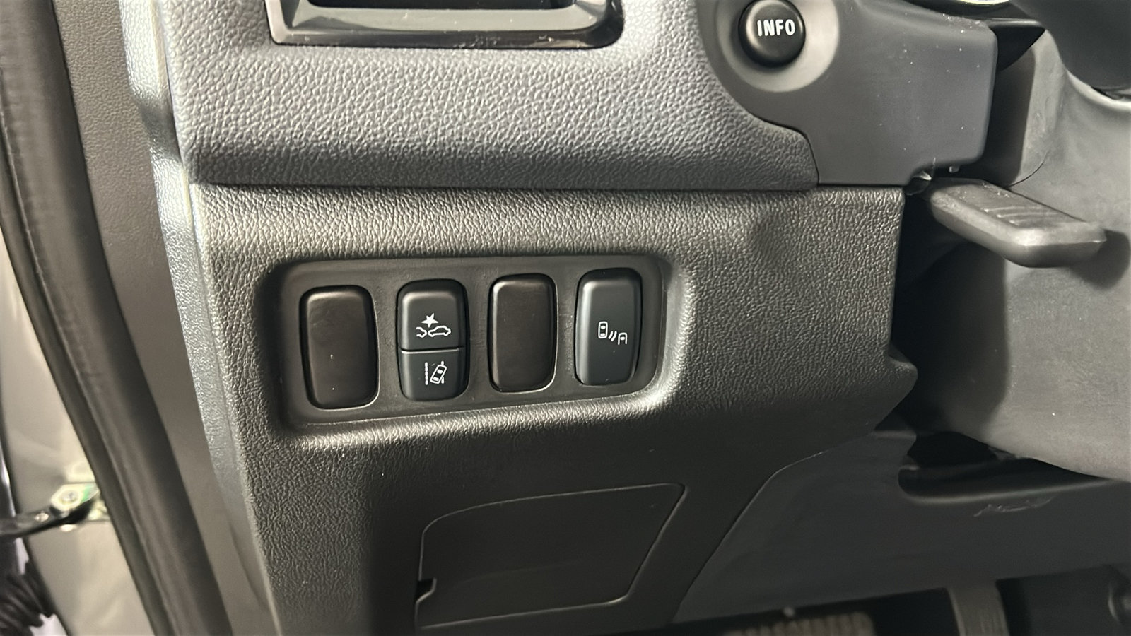 Used 2026 Mitsubishi Outlander Sport SE AWD/4WD image 21
