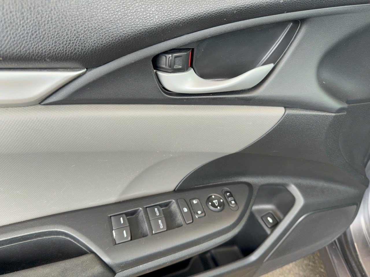 Used 2021 Honda Civic LX image 15