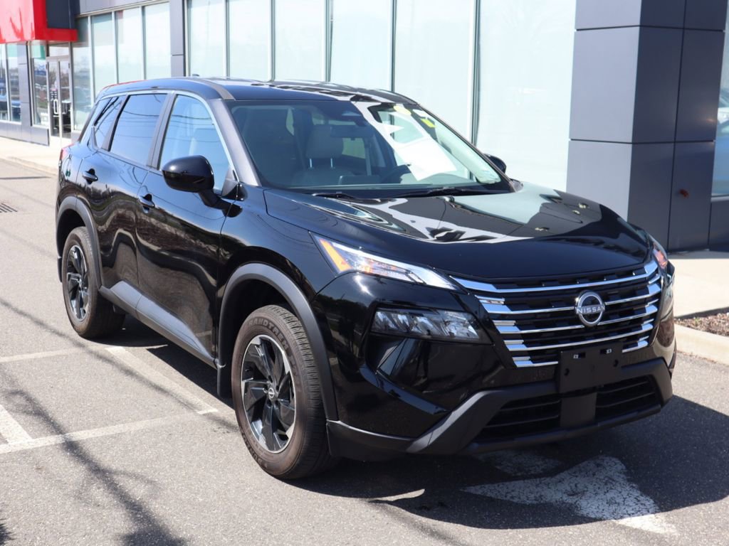 Certified 2025 Nissan Rogue SV image 3