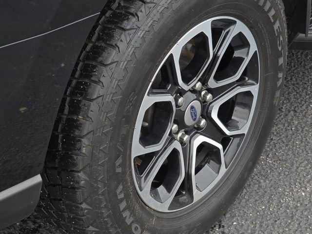 Used 2024 Ford Expedition XLT RWD image 8