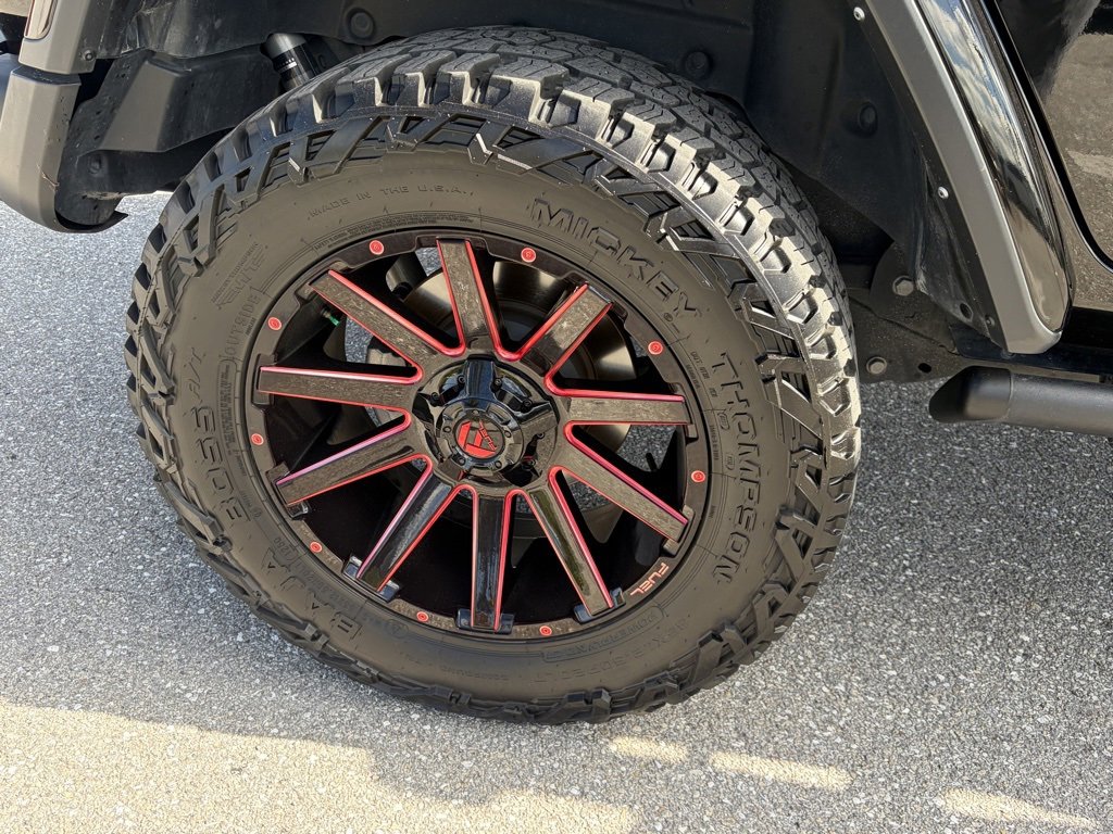 Used 2023 Jeep Wrangler Rubicon w/ Steel Bumper Group image 11