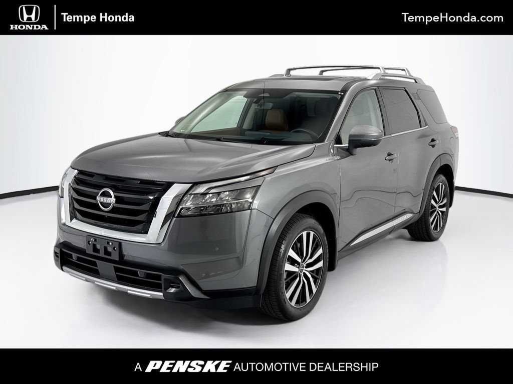 Used 2024 Nissan Pathfinder Platinum w/ Cargo Package