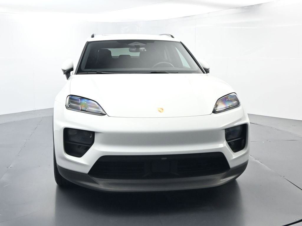 Certified 2024 Porsche Macan 4 Electric image 18