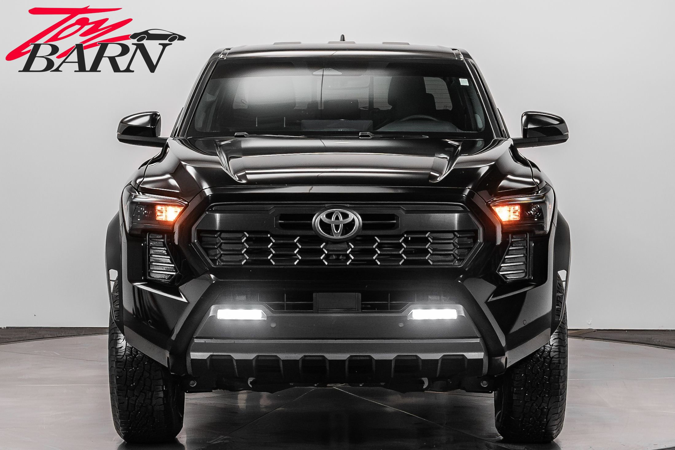 Used 2025 Toyota Tacoma TRD Off-Road image 8