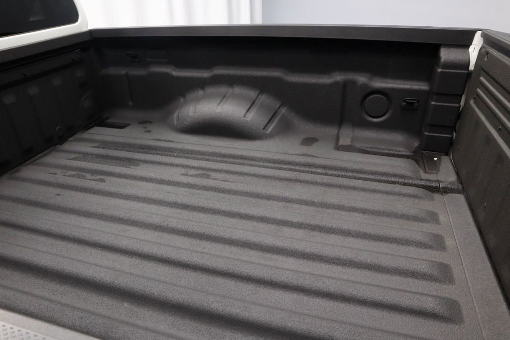 Certified 2025 Nissan Frontier S image 12