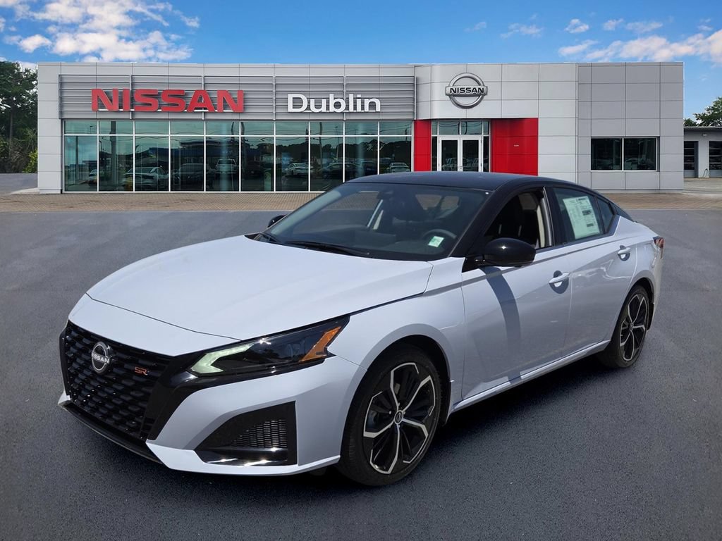 New 2026 Nissan Altima 2.5 SR w/ SR Premium Package FWD video 1