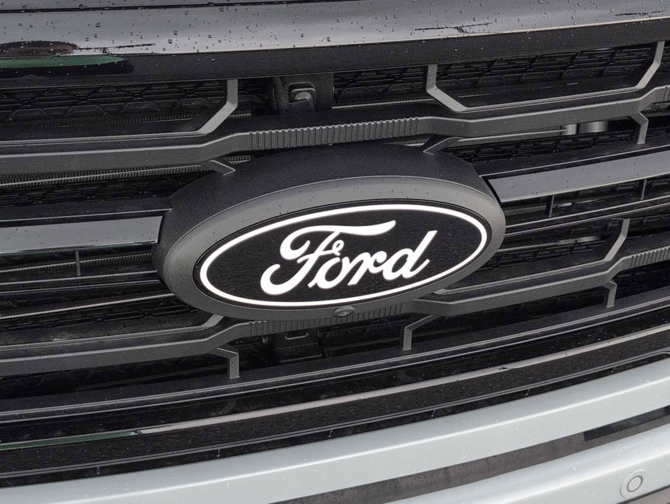 New 2025 Ford F150 XLT w/ Equipment Group 302A MID image 4