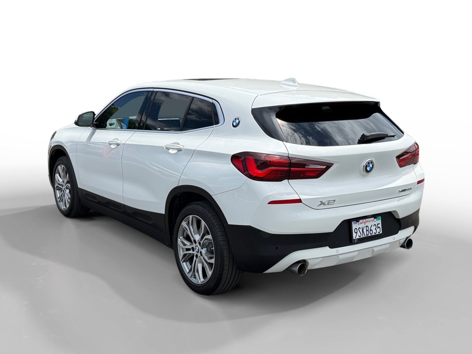 Used 2022 BMW X2 xDrive28i w/ Convenience Package AWD/4WD image 3