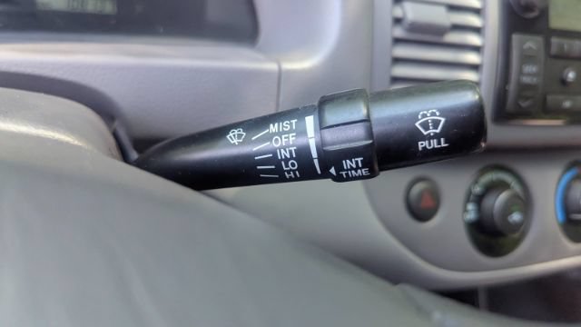 Used 2002 Toyota Camry LE FWD image 26