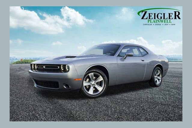 Used 2016 Dodge Challenger SXT