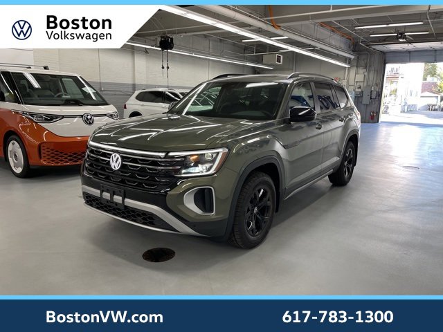 New 2026 Volkswagen Atlas Peak Edition