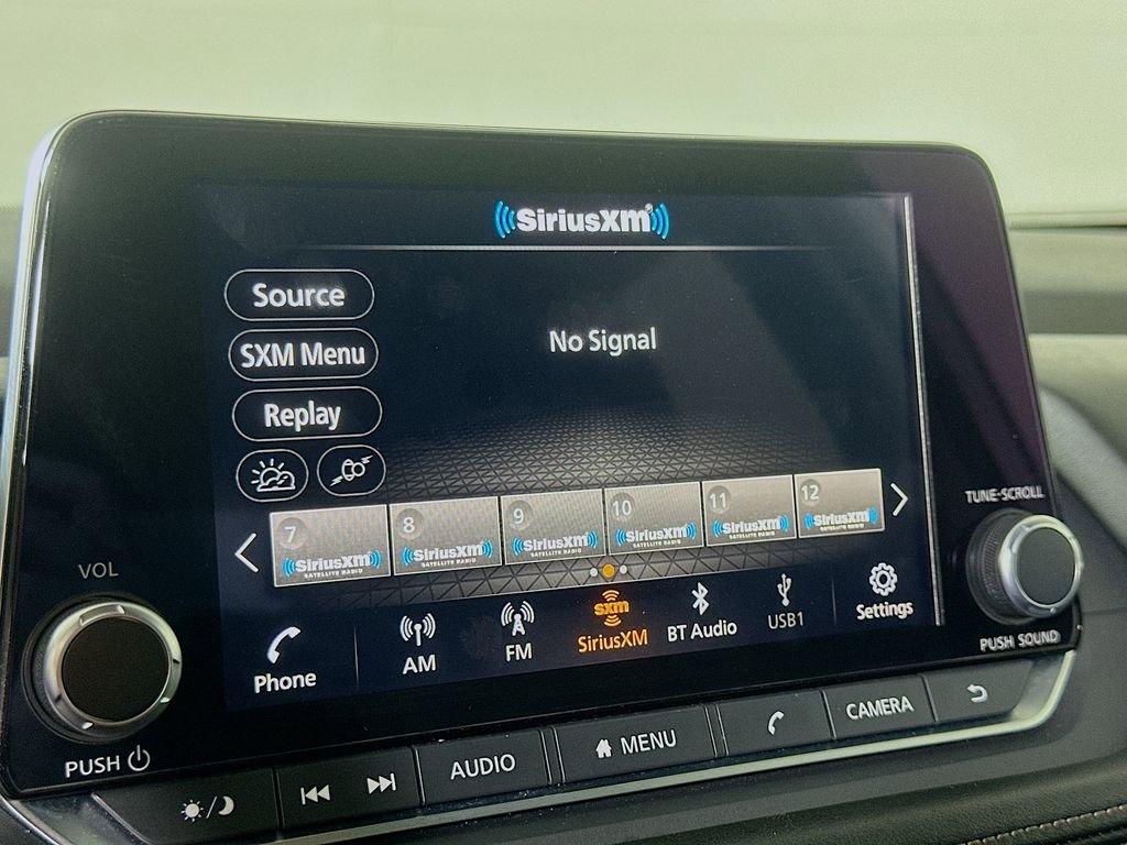 Used 2024 Nissan Rogue S image 28