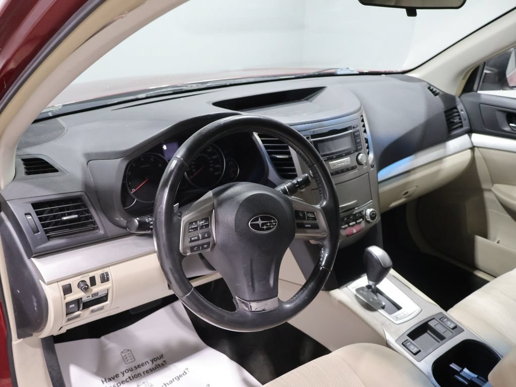 Used 2013 Subaru Outback 2.5i Premium w/ All-Weather Pkg AWD/4WD image 16