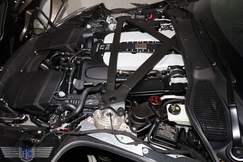 Used 2022 Aston Martin DBS Superleggera image 39
