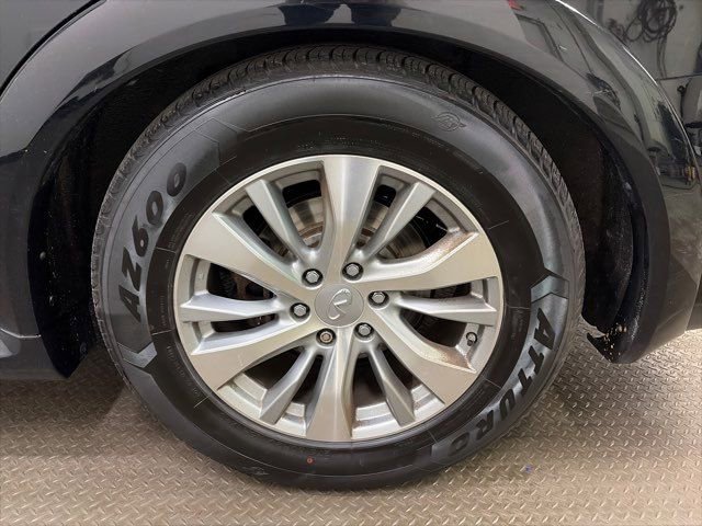 Used 2016 INFINITI QX80 Limited w/ All Season Package image 39