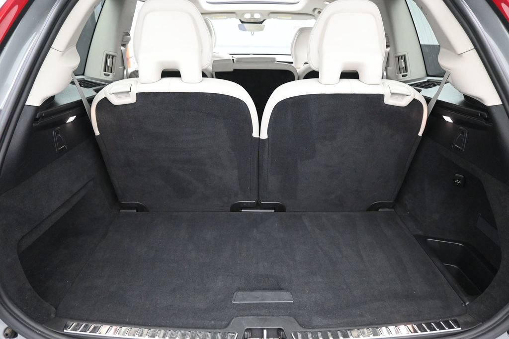 Used 2025 Volvo XC90 B5 Plus w/ Protection Package AWD/4WD image 27