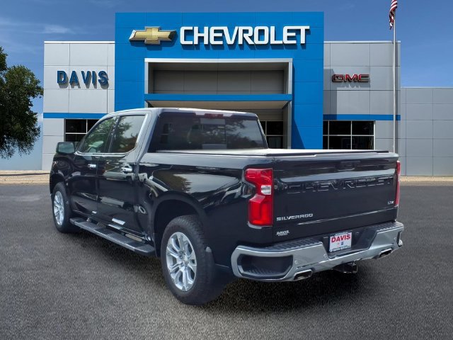 Used 2024 Chevrolet Silverado 1500 LTZ AWD/4WD image 5