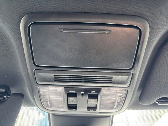 Used 2025 Honda Odyssey Sport-L image 25