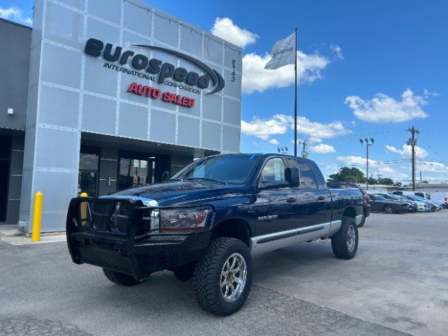 Used 2006 Dodge Ram 3500 Truck SLT w/ Protection Group AWD/4WD image 2