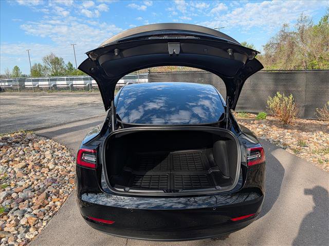 Used 2022 Tesla Model 3 Performance image 18