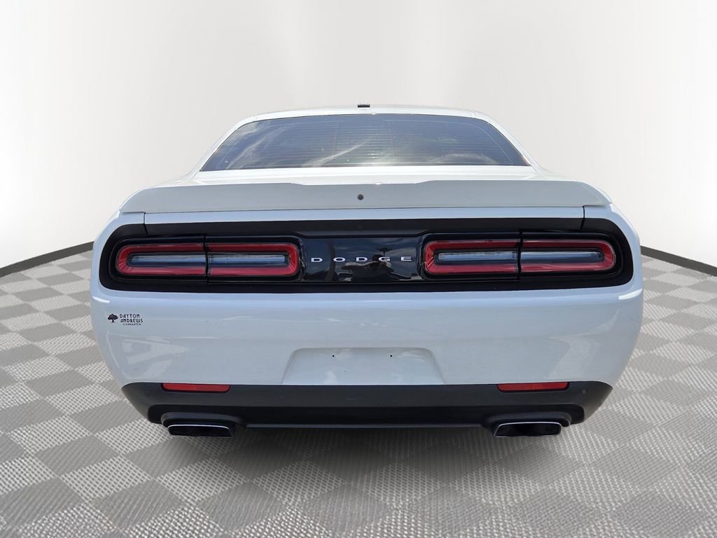 Used 2022 Dodge Challenger R/T image 5