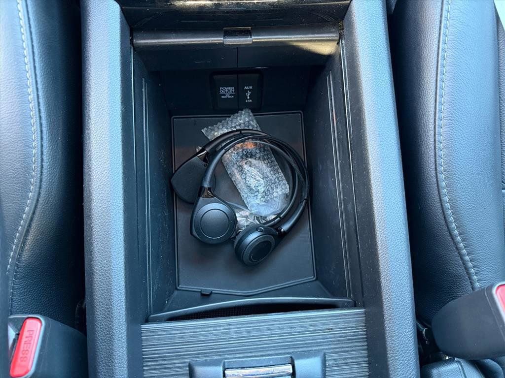 Used 2018 Honda Pilot Touring image 30