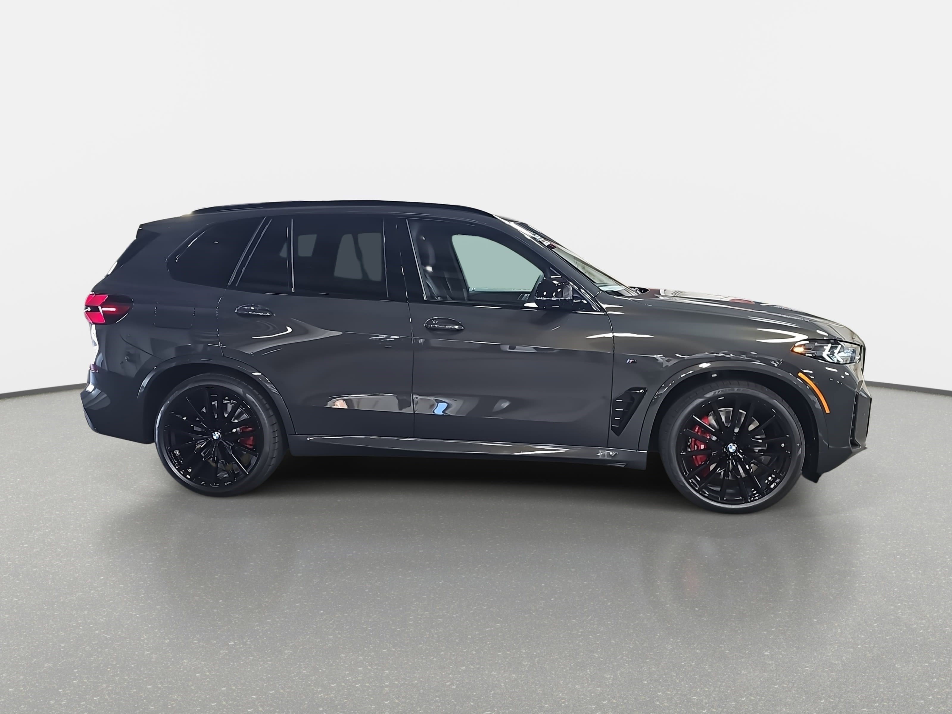 New 2026 BMW X5 M60i image 4