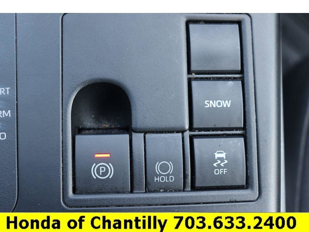 Used 2023 Toyota Highlander LE image 17