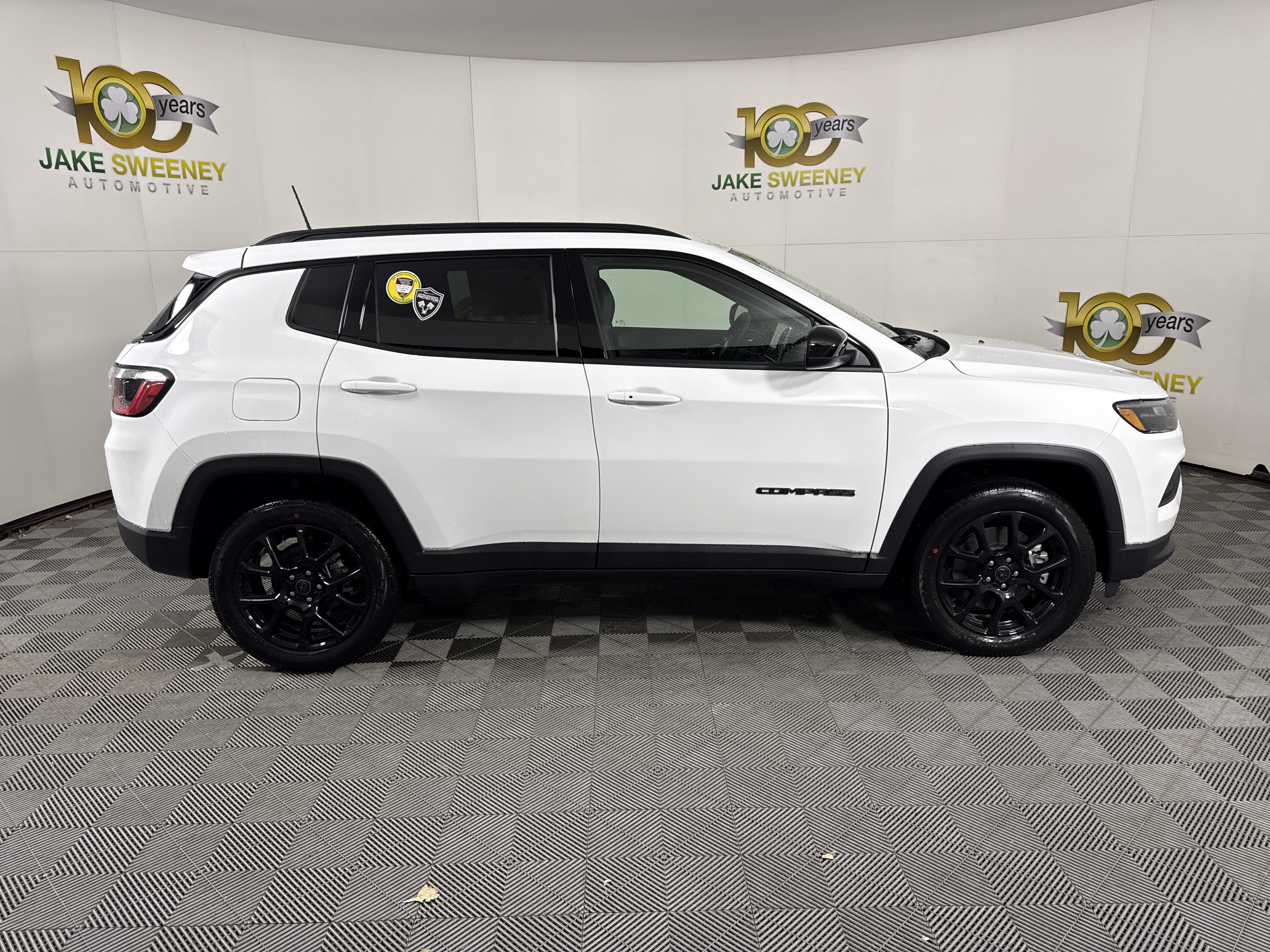 New 2026 Jeep Compass Latitude AWD/4WD image 11