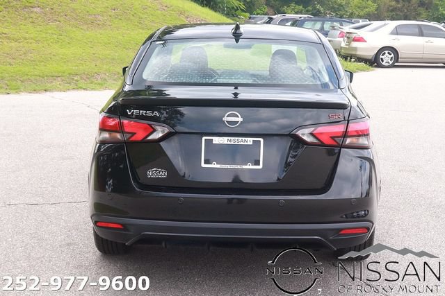 Used 2024 Nissan Versa SR FWD image 6