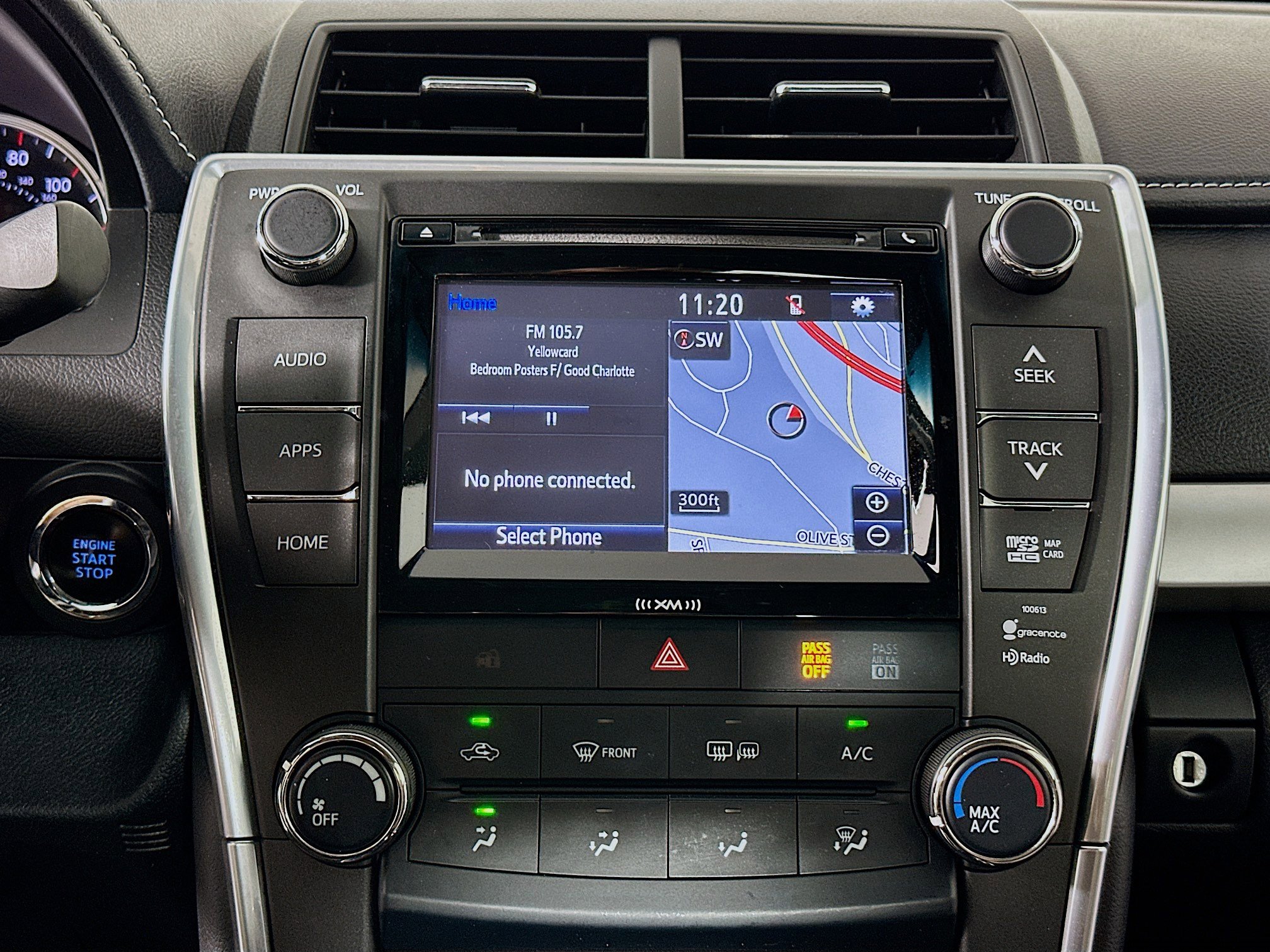 Used 2017 Toyota Camry SE w/ Moonroof Package FWD image 23