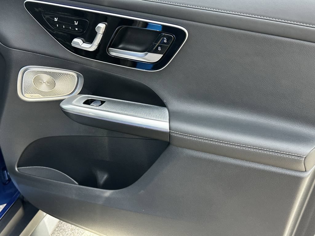 Certified 2025 Mercedes-Benz GLC 300 image 16