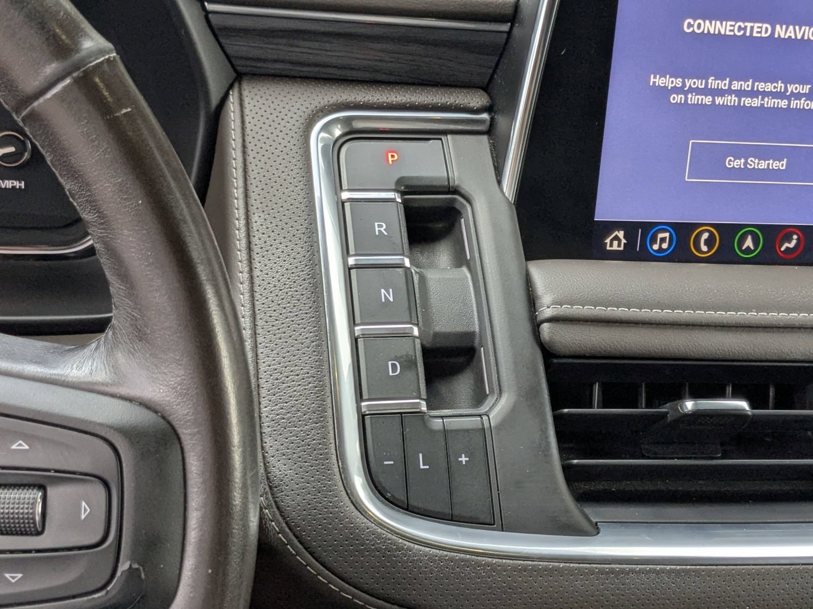 Used 2021 GMC Yukon XL SLT w/ Rear Media and Nav Package RWD image 14