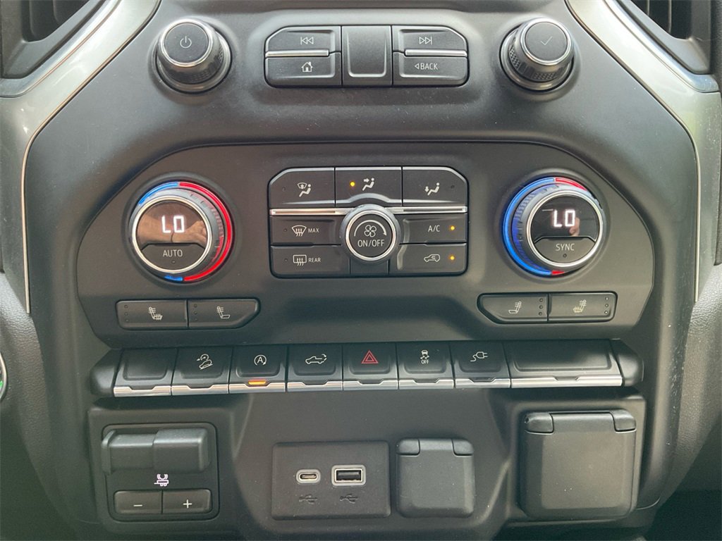 Used 2020 Chevrolet Silverado 1500 LT Trail Boss image 23