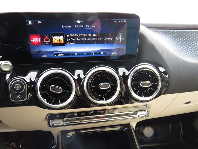 Used 2025 Mercedes-Benz GLA 250 4MATIC image 14