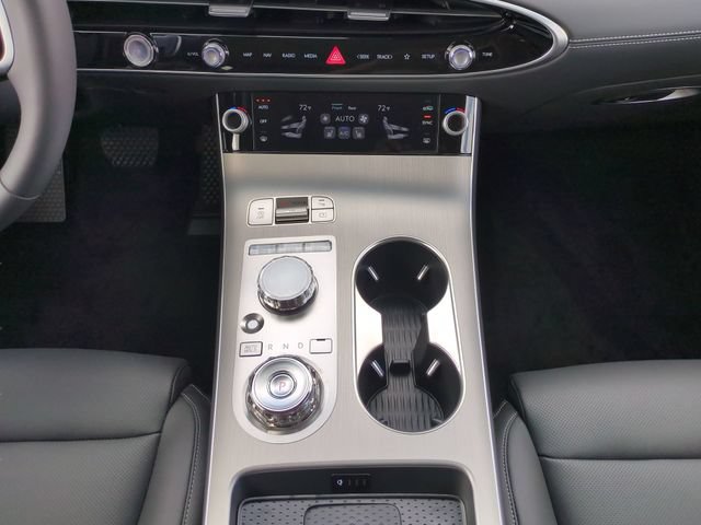 Certified 2026 Genesis GV70 2.5T Select AWD/4WD image 15