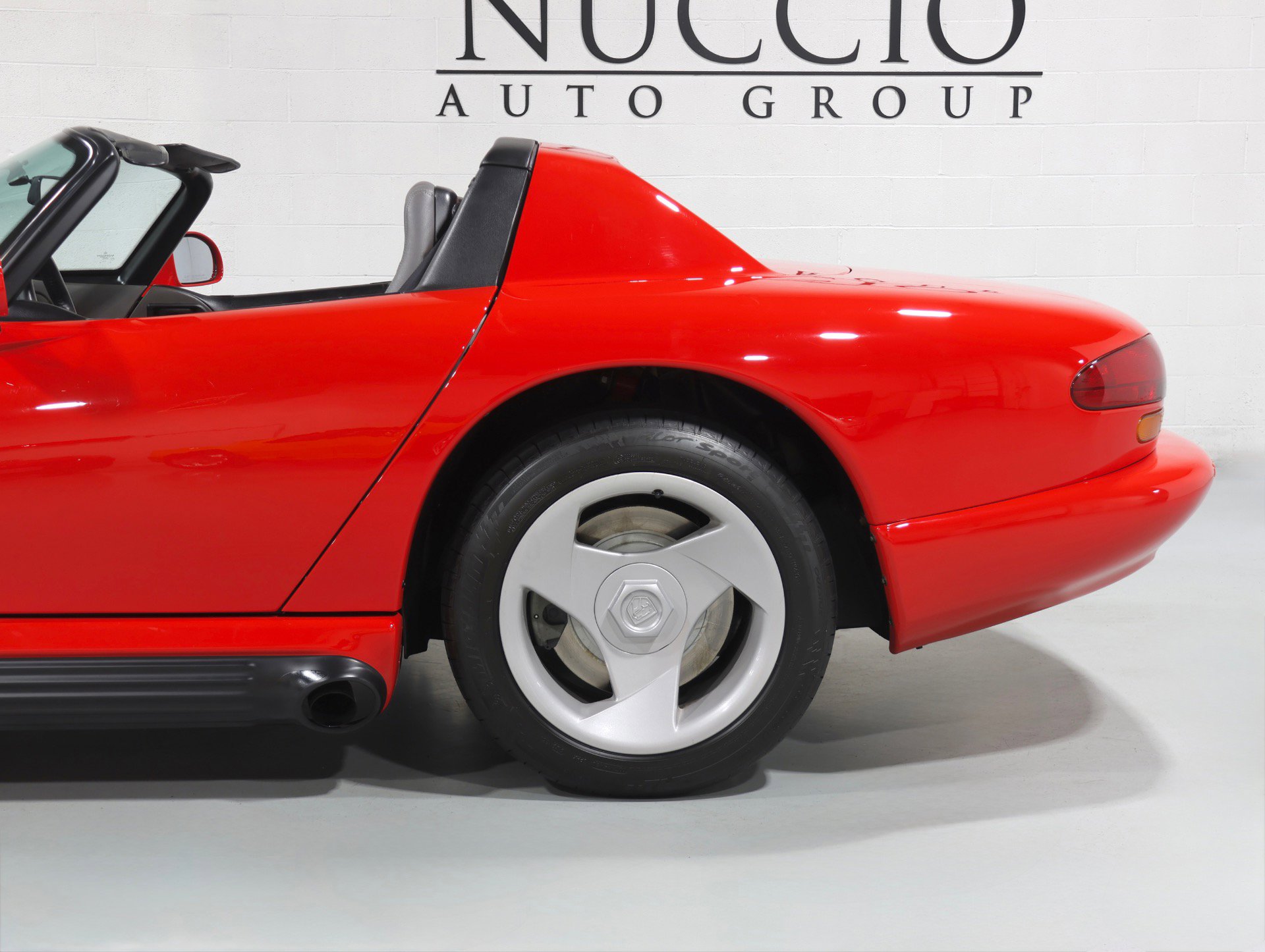 Used 1993 Dodge Viper RT/10 RWD image 32