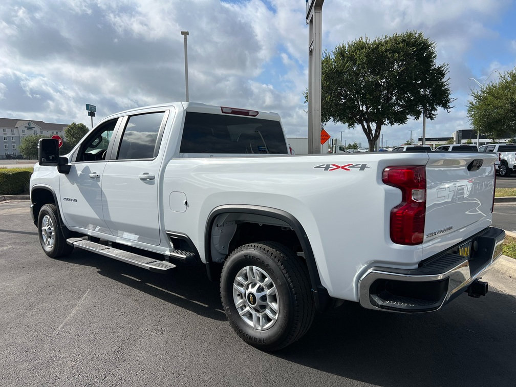 Certified 2025 Chevrolet Silverado 2500 LT w/ Convenience Package AWD/4WD image 2