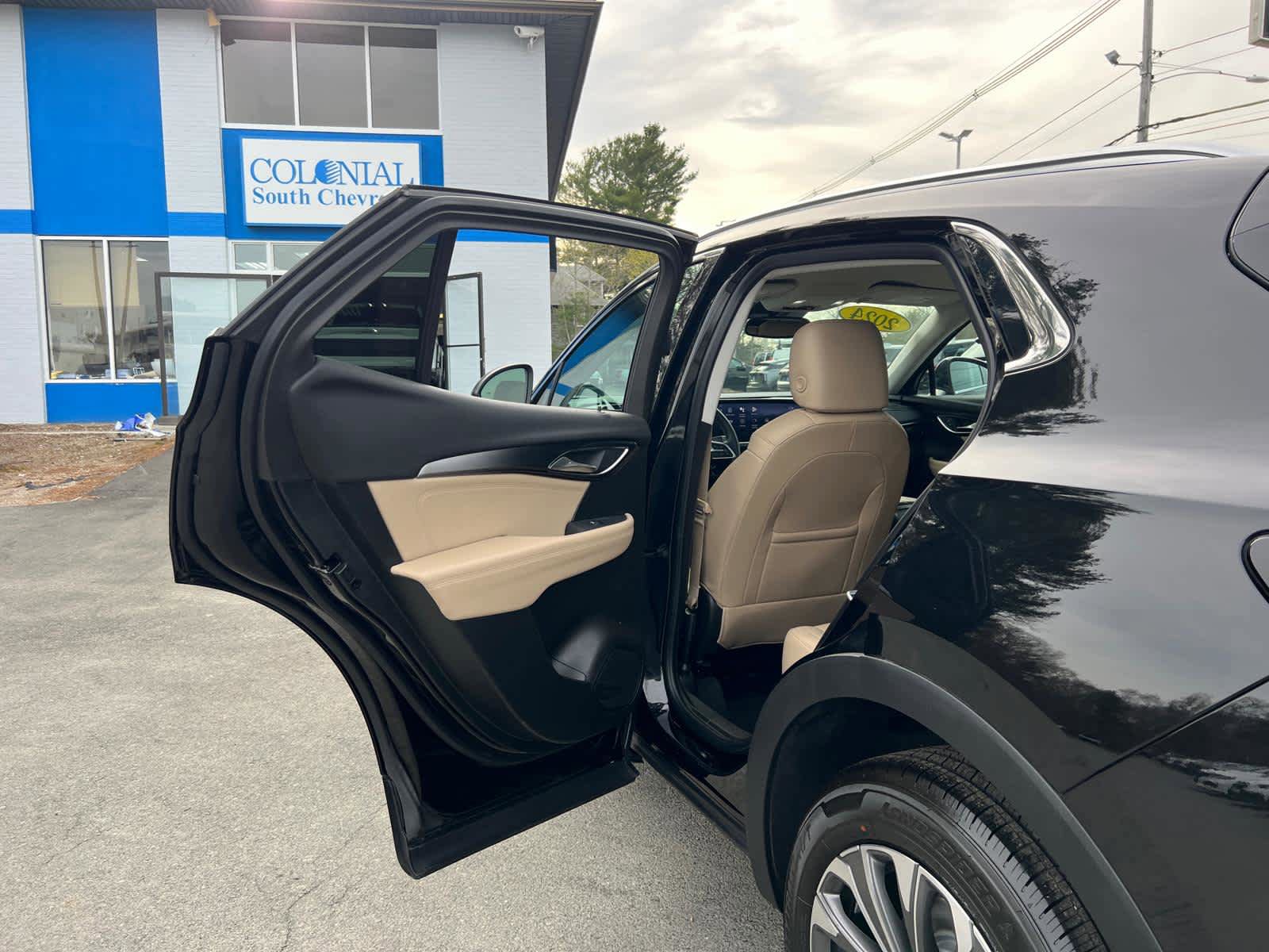 Certified 2024 Buick Envision Preferred AWD/4WD image 32