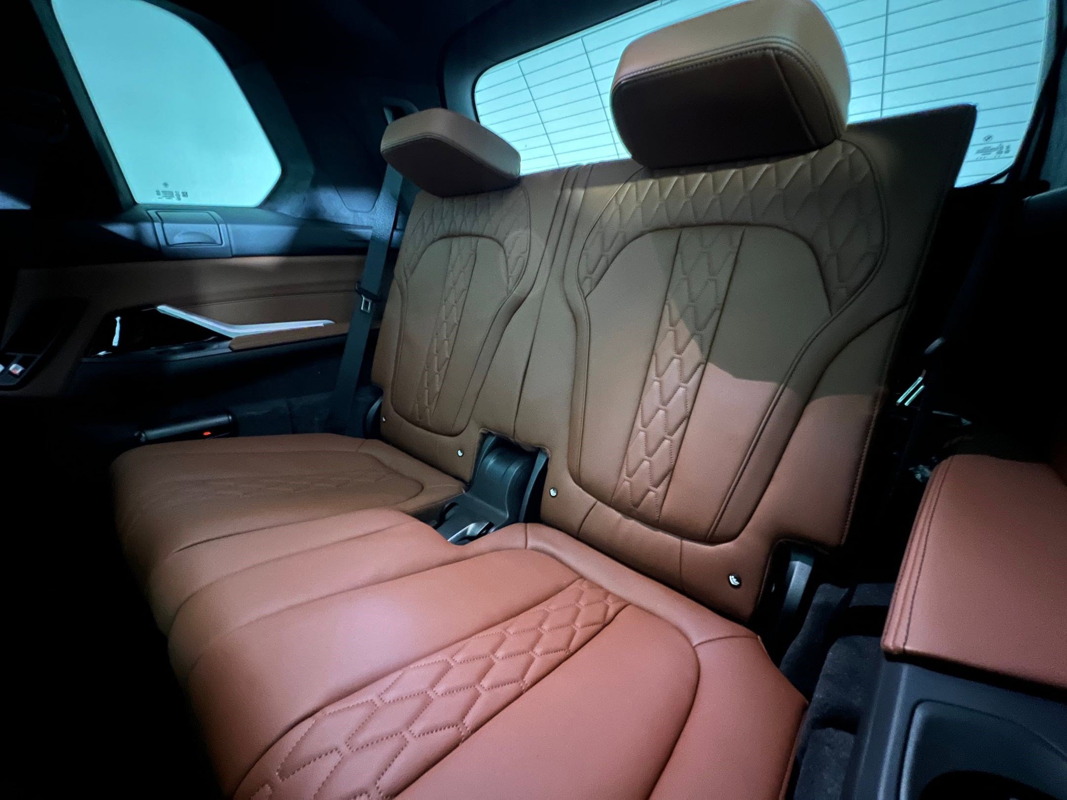 New 2026 BMW X7 M60i image 36